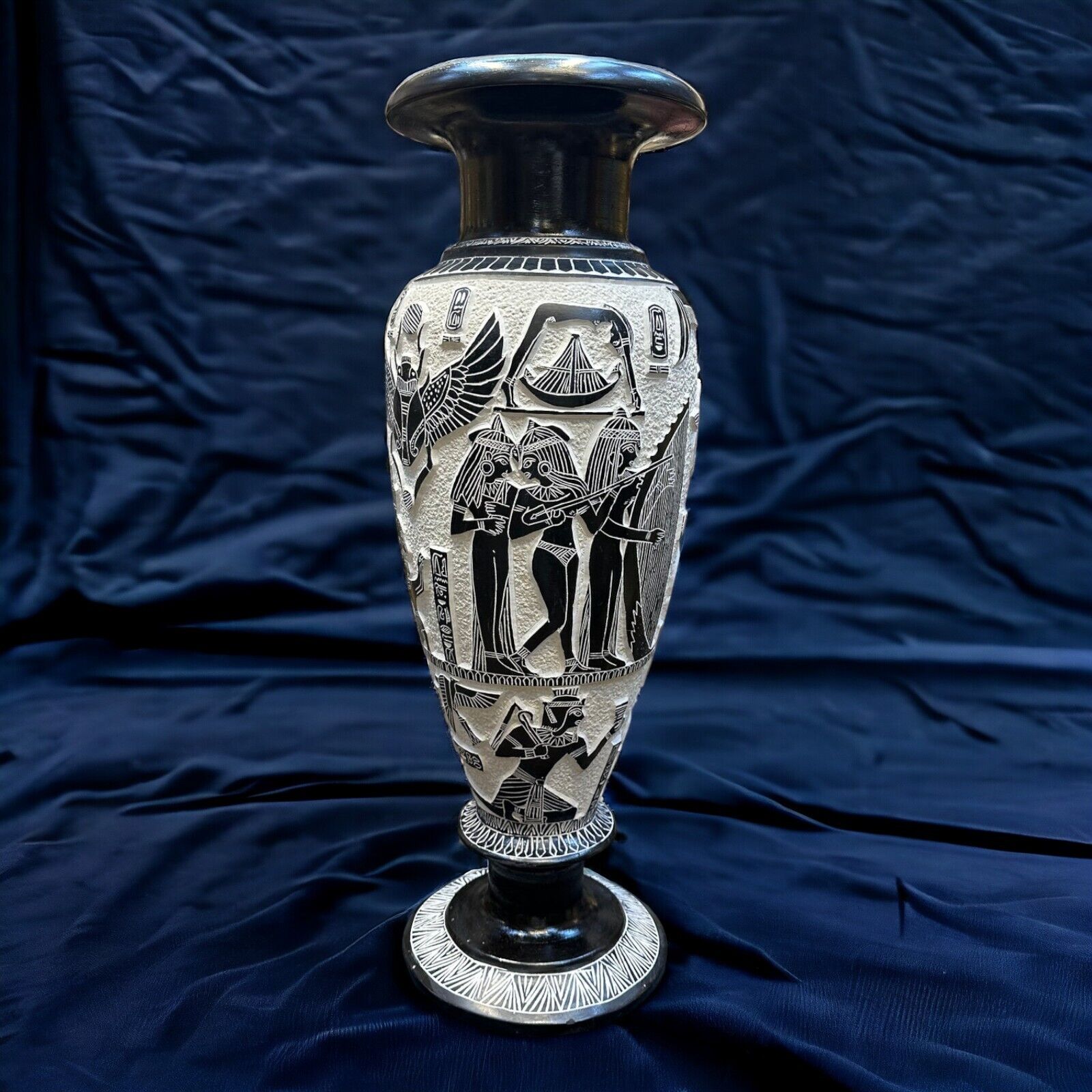 Exquisite Antique Pharaonic Vase: Authentic Egyptian Artifact with Ancient
