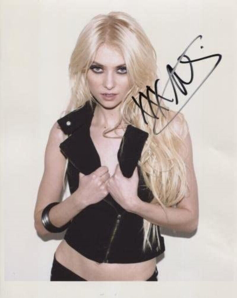 Taylor Momsen The Pretty Reckless 8.5x11 Signed Photo Reprint