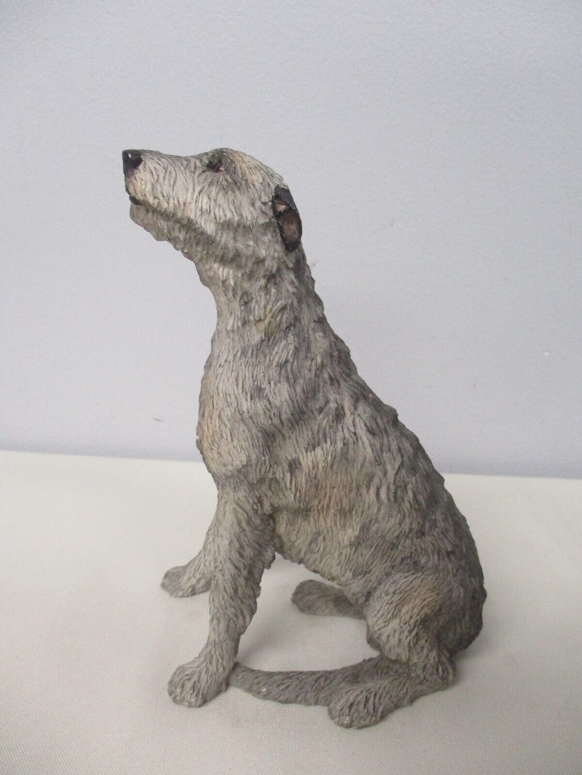 2000 BORDER FINE ARTS SCOTLAND B0602 IRISH WOLFHOUND DOG FIGURINE 6 3/4\