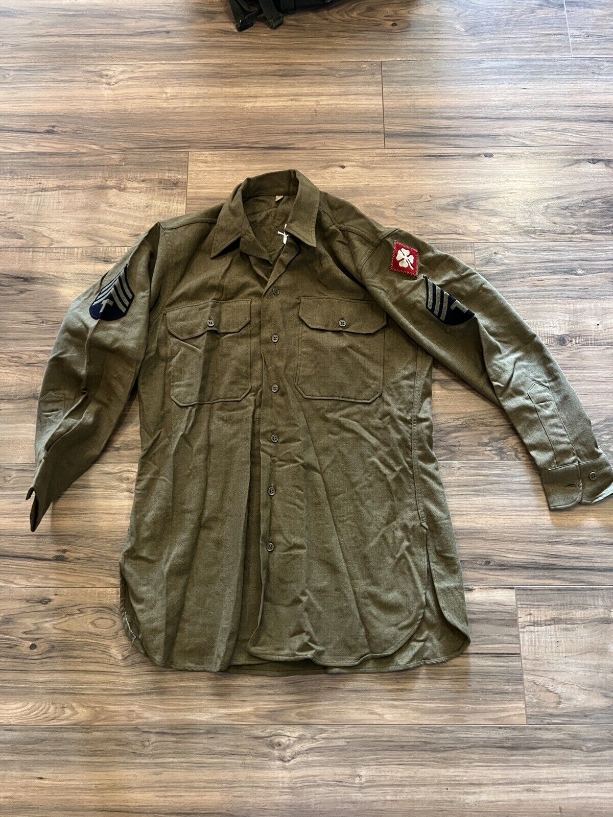 Original US 4th Army WW2 EM/Officer OD Wool Shirt 15\