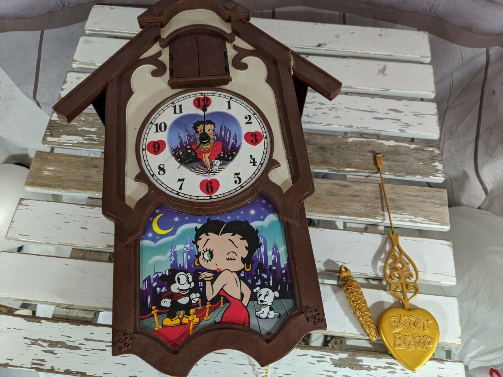 Collectible Rare Danbury Mint Betty Boop Cuckoo Clock 2008 AS IS Working