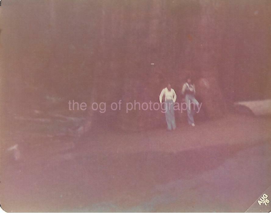 1970\'s FOUND PHOTOGRAPH Color  Original Snapshot VINTAGE 05 19 S