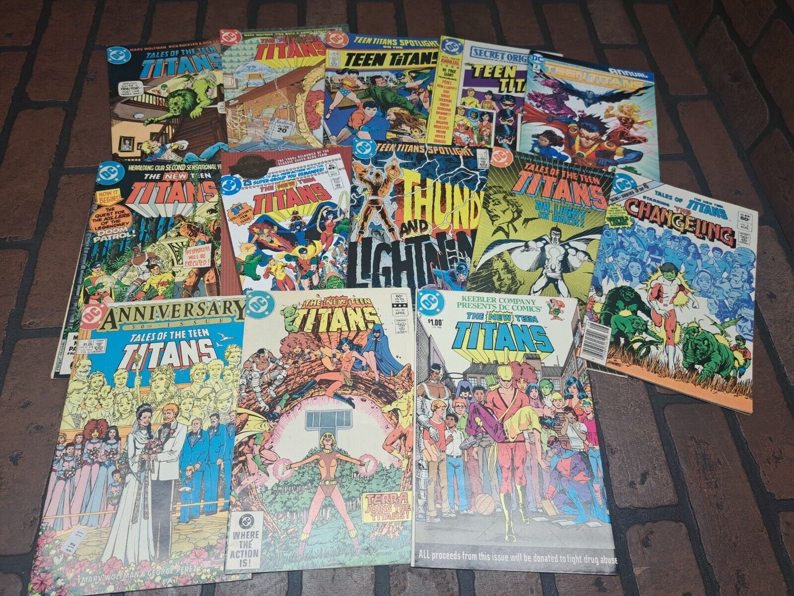 TEEN TITANS Mixed Comic Lot Of 13 Different Books