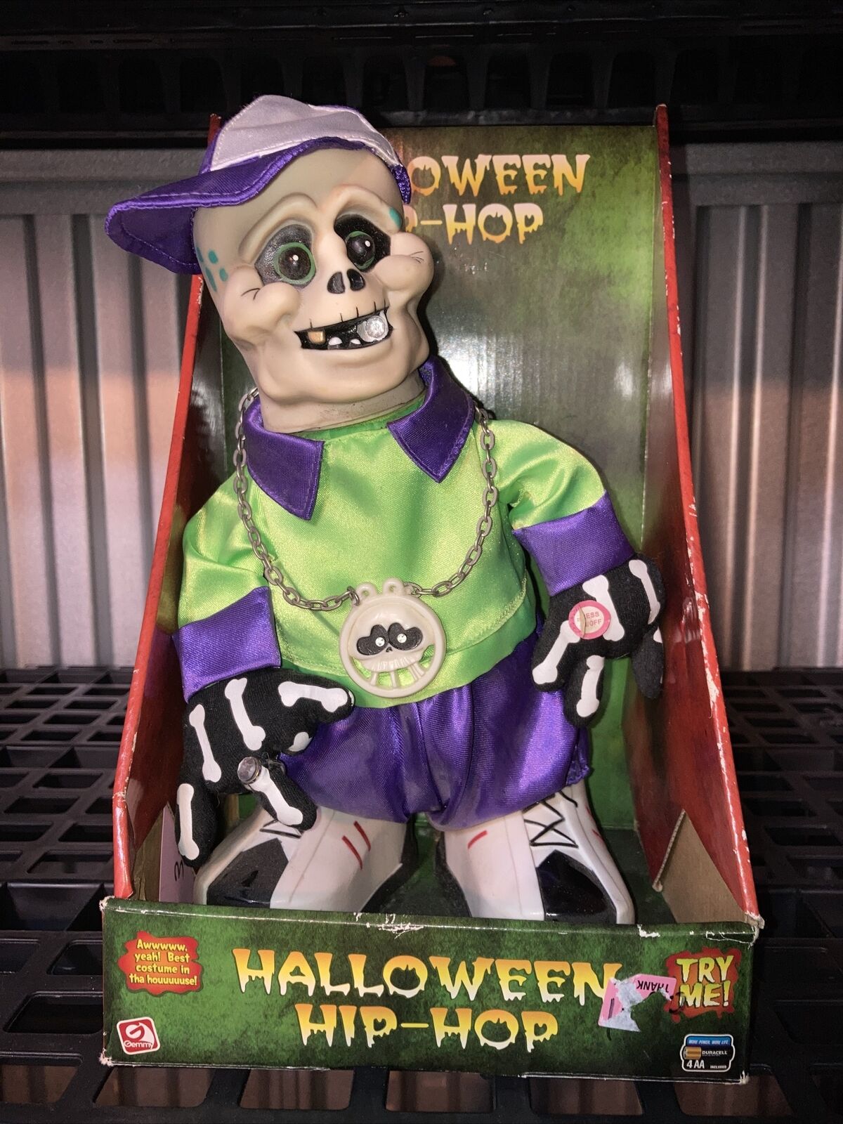 Vintage Gemmy Animated Table Top Hip Hop Zombie Halloween Dancing Rapping NEW