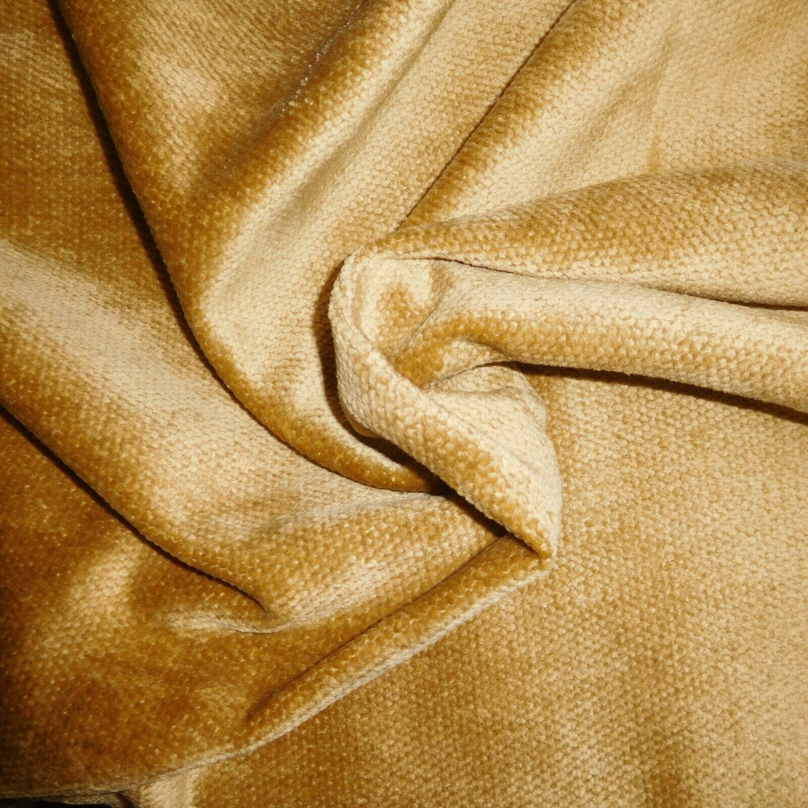 CLARENCE HOUSE CHUNKY UPHOLSTERY FABRIC FEDERAL GOLD CHENILLE JACQUARD 2 YARDS