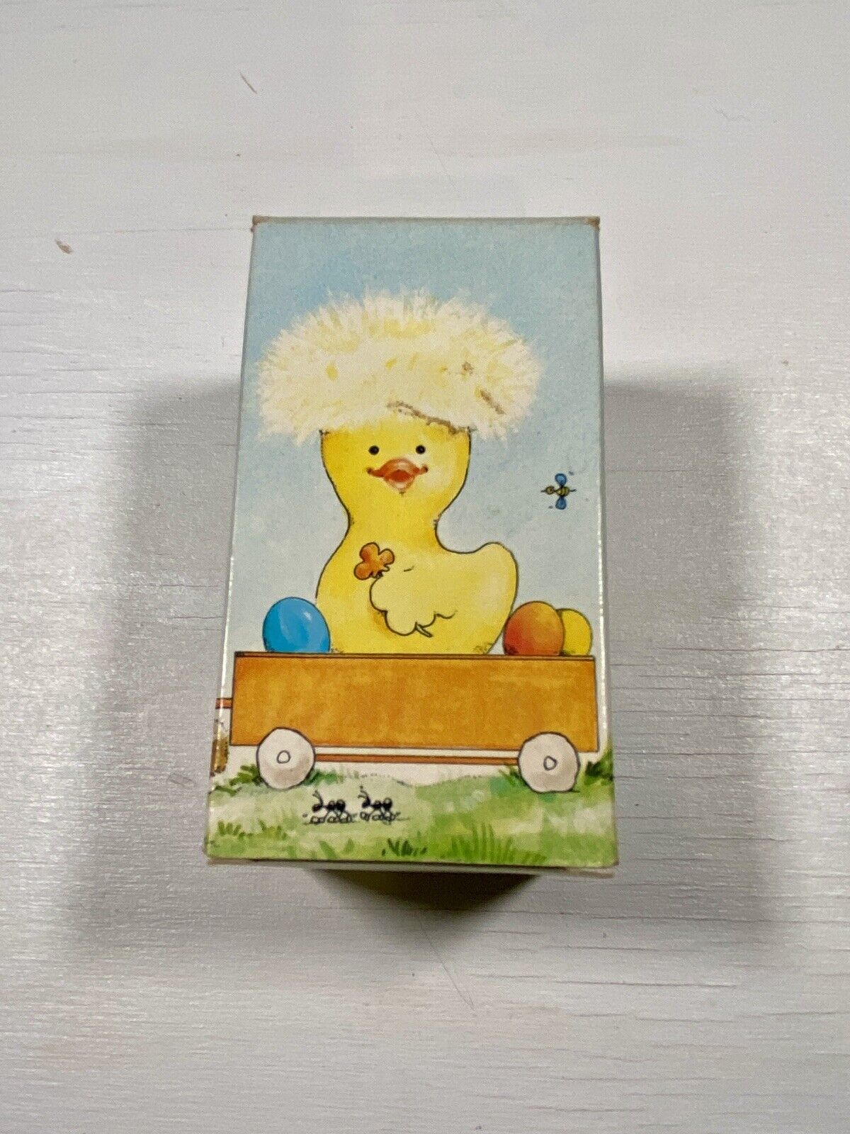 Vintage AVON Simon Le Caneton w/ Sweet Pickle Perfumed Talc  in BOX Fluff Duck