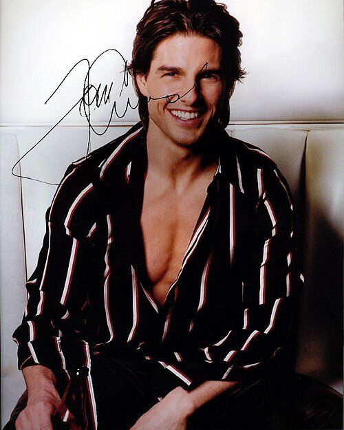 Tom Cruise Robe Autographed Facsimile Signed Photo