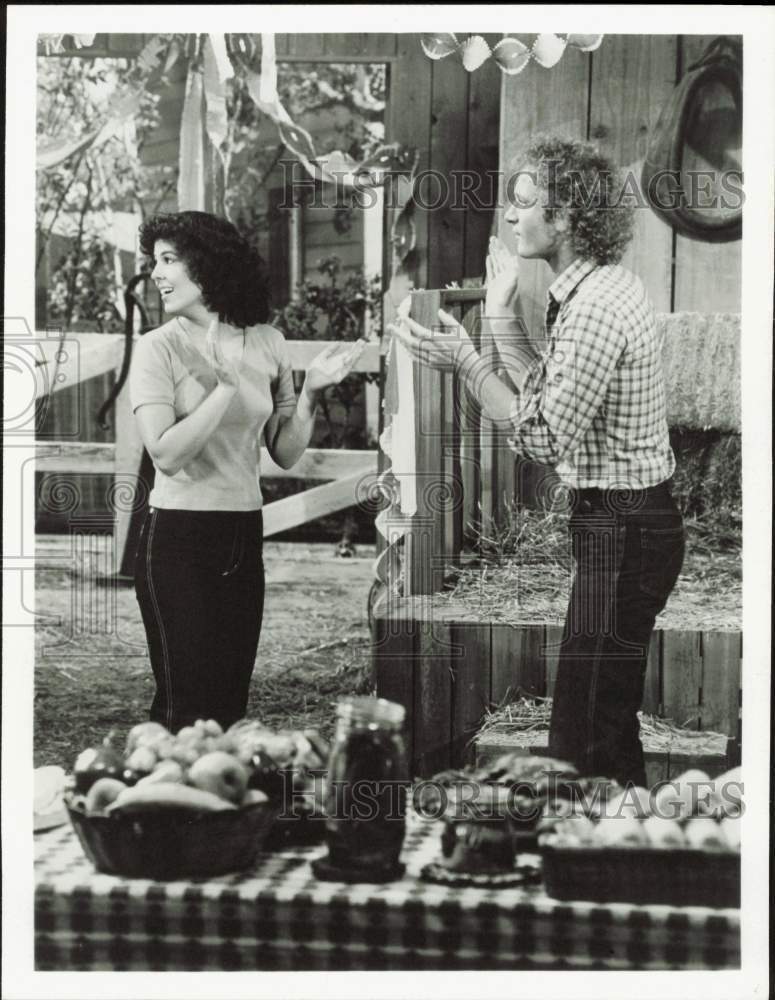 Press Photo Actors Anthony Geary & Genie Francis on \