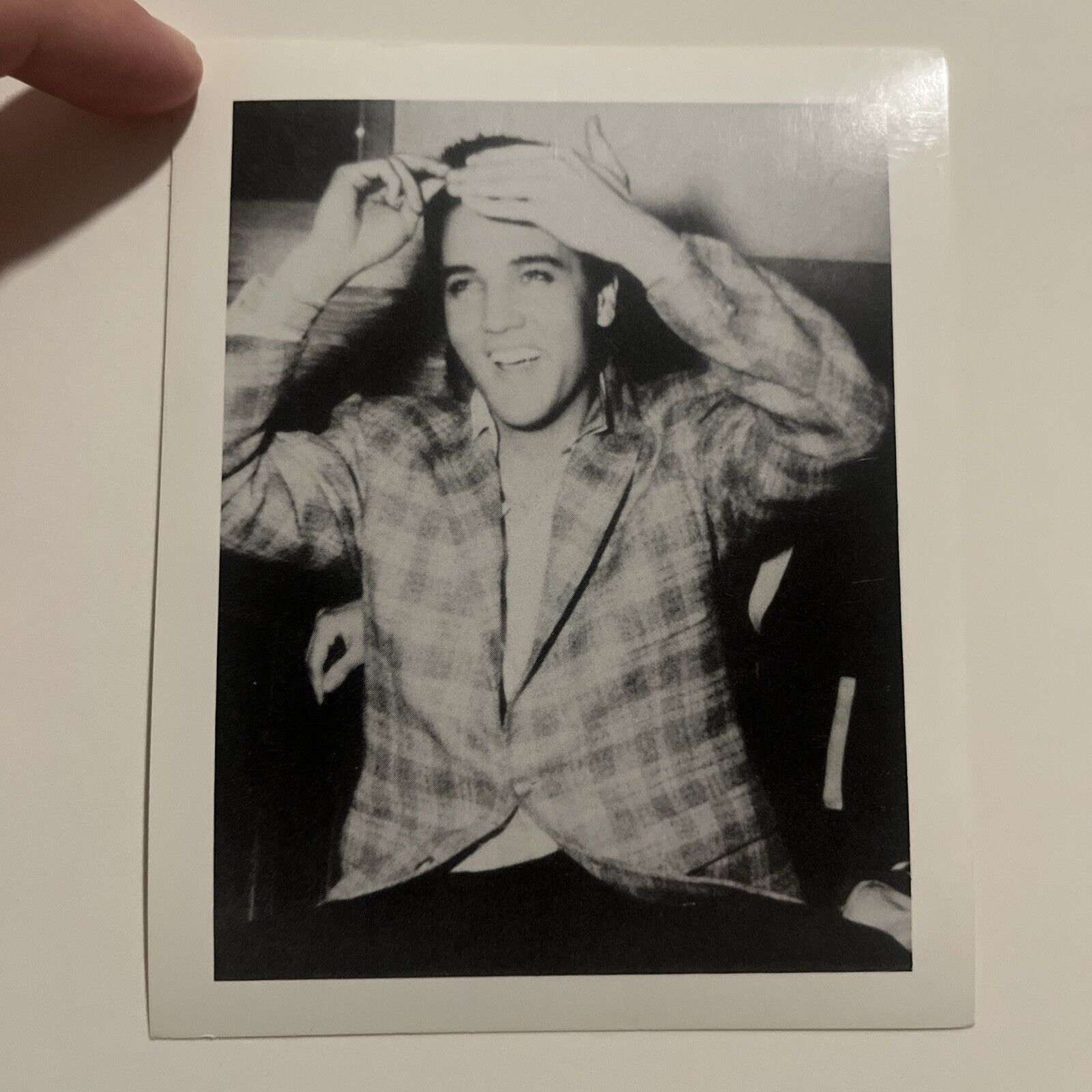 ELVIS PRESLEY COMBING HAIR  HAIR PHOTO 1956