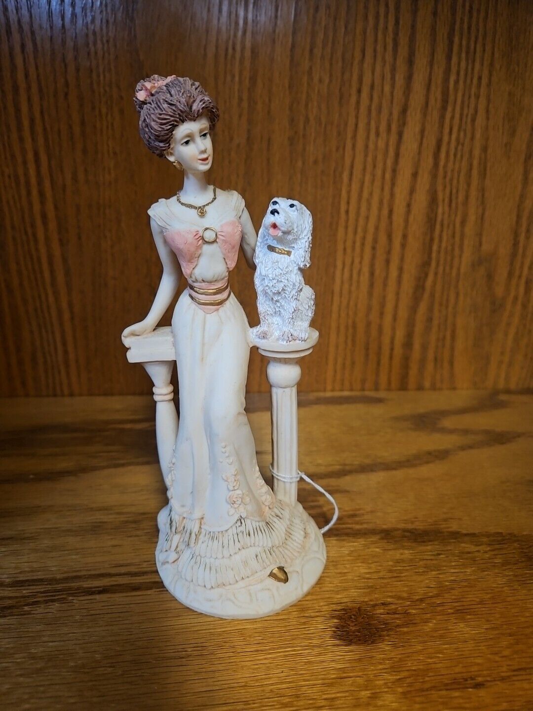 Artmark Marlo Collection Vintage Victorian Lady In Waiting W/ Dog 7 1/2 inches 