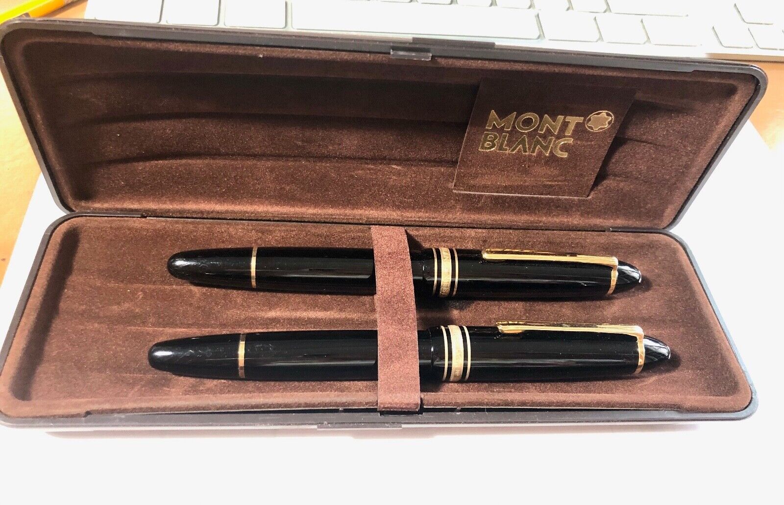 Montblanc Meisterstuck 149 18c vintage fountain pen and ballpoint pen set.