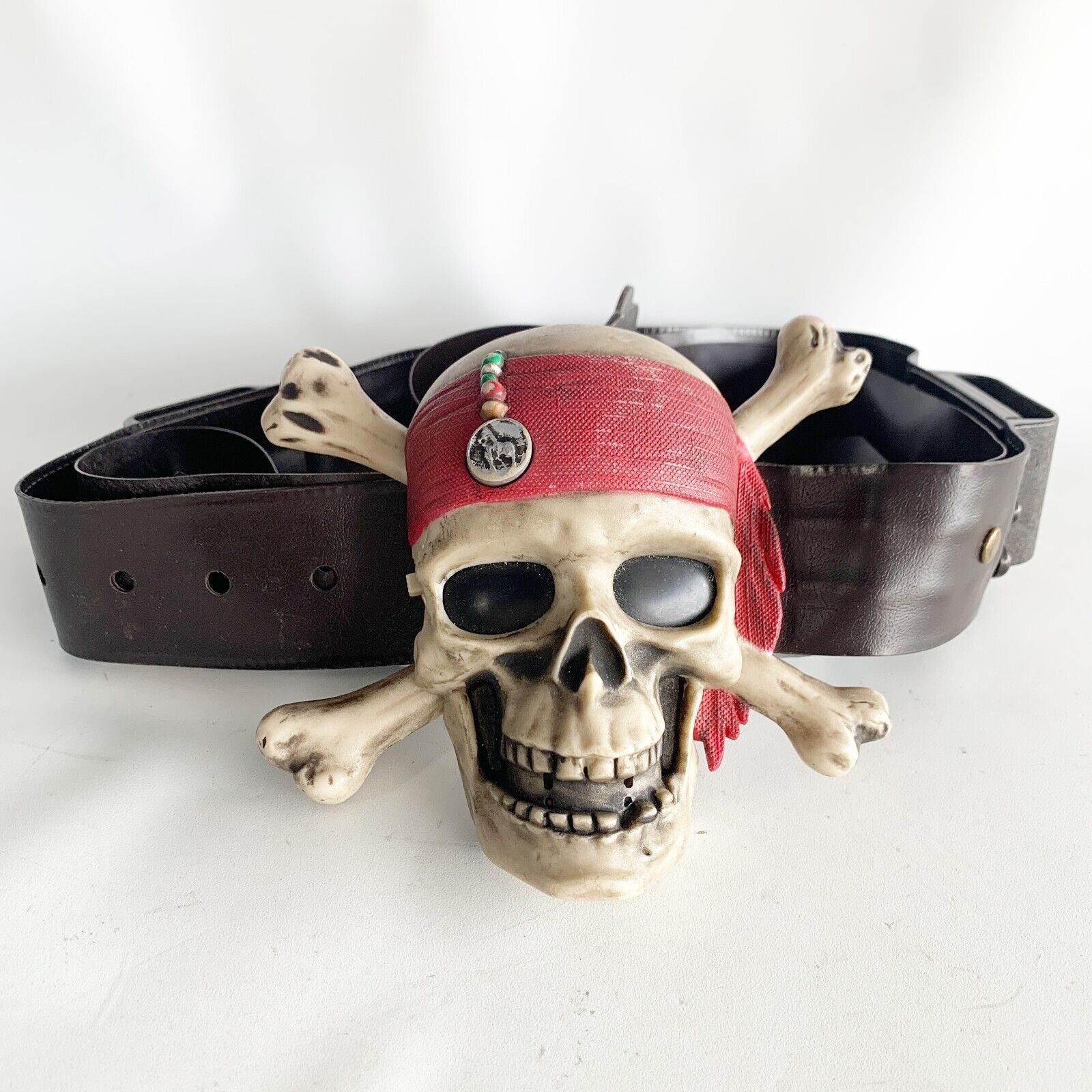 Pirates of the Caribbean Talking Skull Belt Zizzle Jack Sparrow WORKS See VIDEO