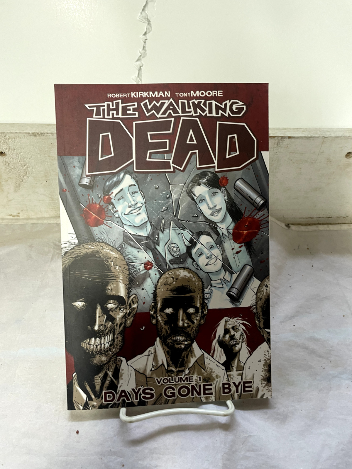 The Walking Dead #1 (Image Comics, May 2004)
