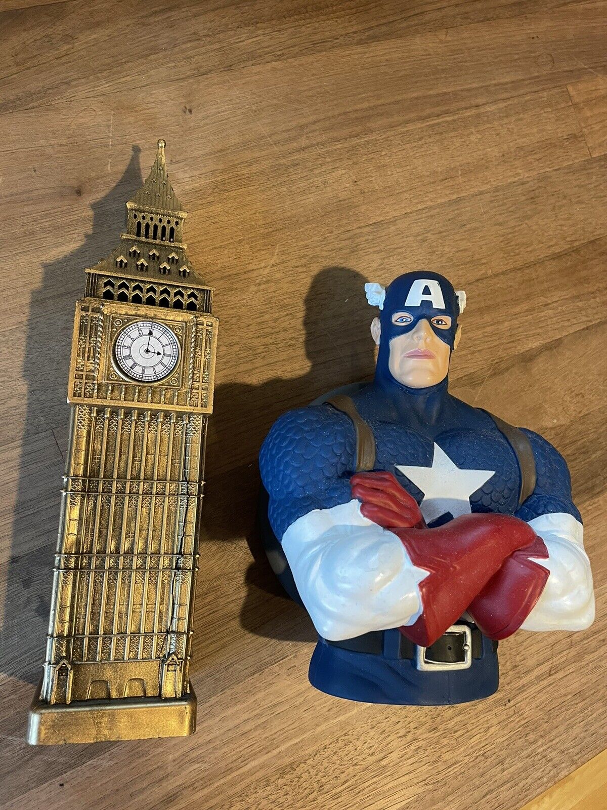 Marvel Avengers Captain America Bust Vinyl Coin Piggy Bank, Big Ben England Lot