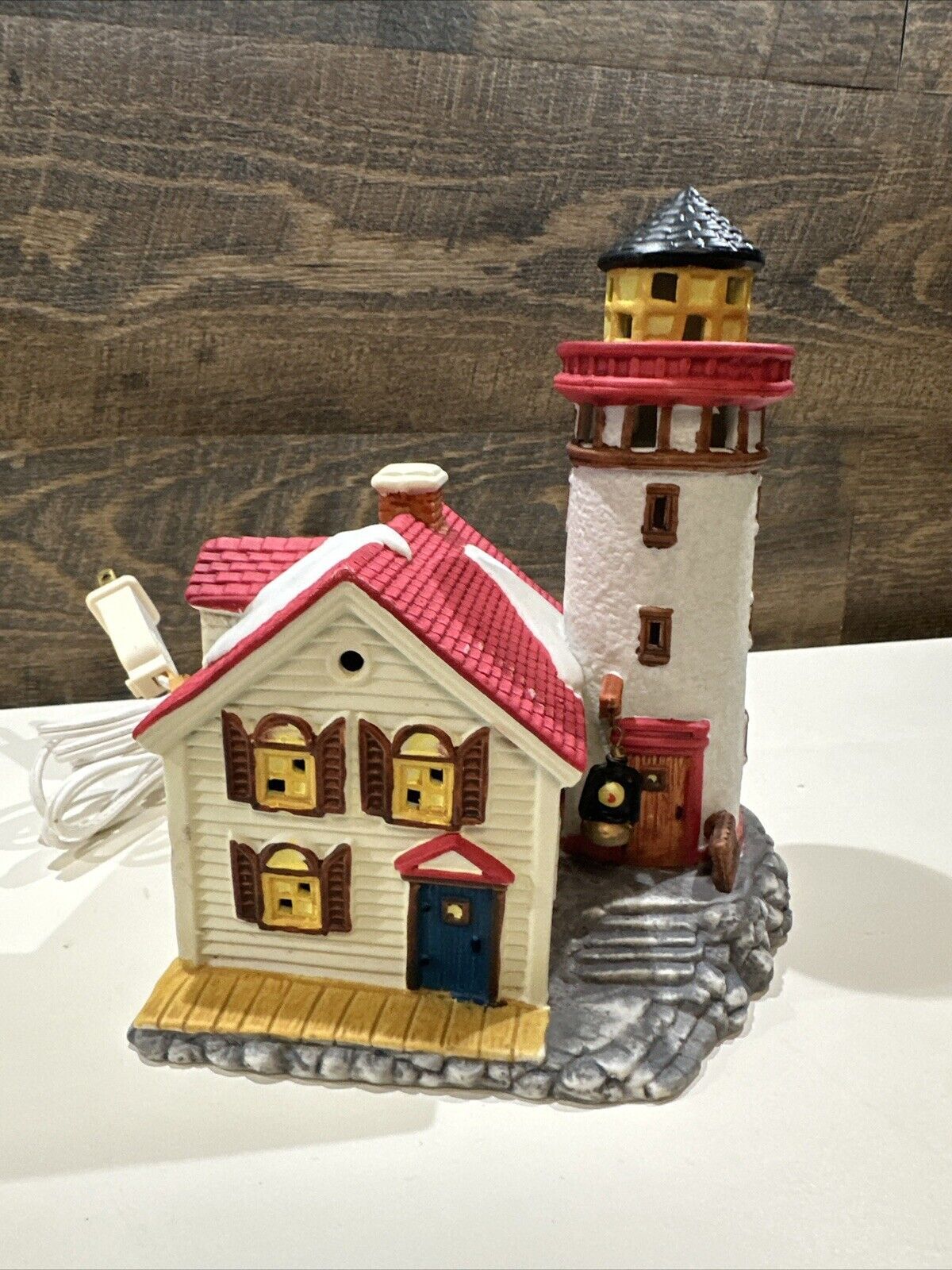 Noma Dickensville Collectibles Porcelain Lighted House