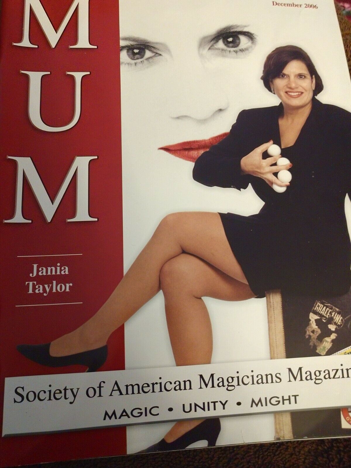 Women in Magic Jania Taylor MUM Issue 2006 George Schindler Reports