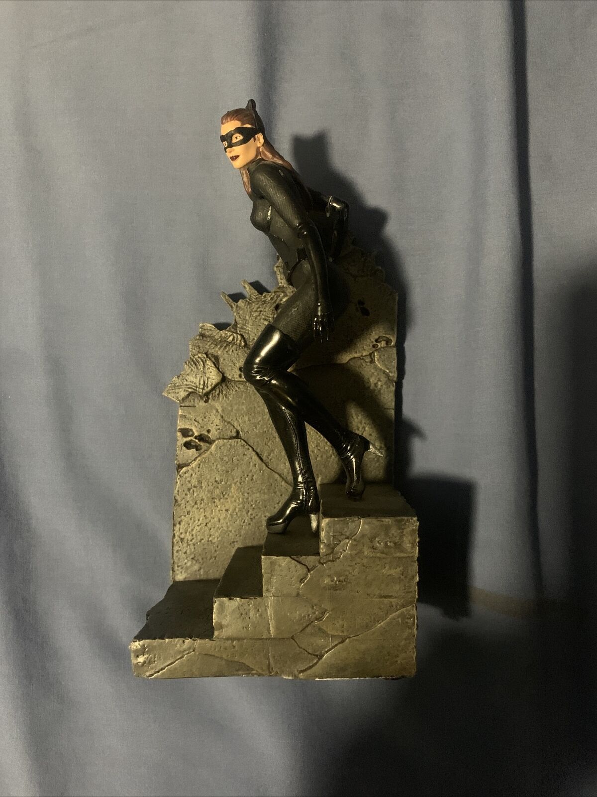 DC Comics The Dark Knight Rises Catwoman 1/12 Scale Movie Statue Series -