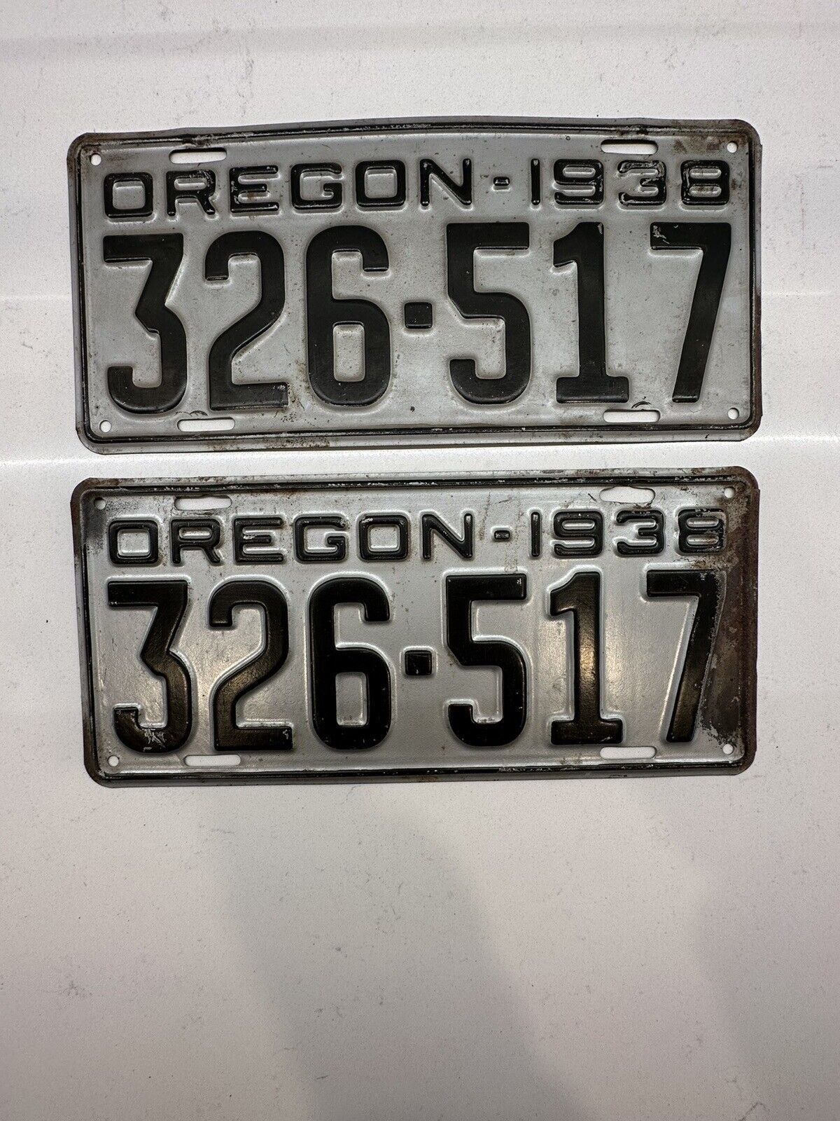 Vintage 1938 Oregon License Plates, PAIR 326-517