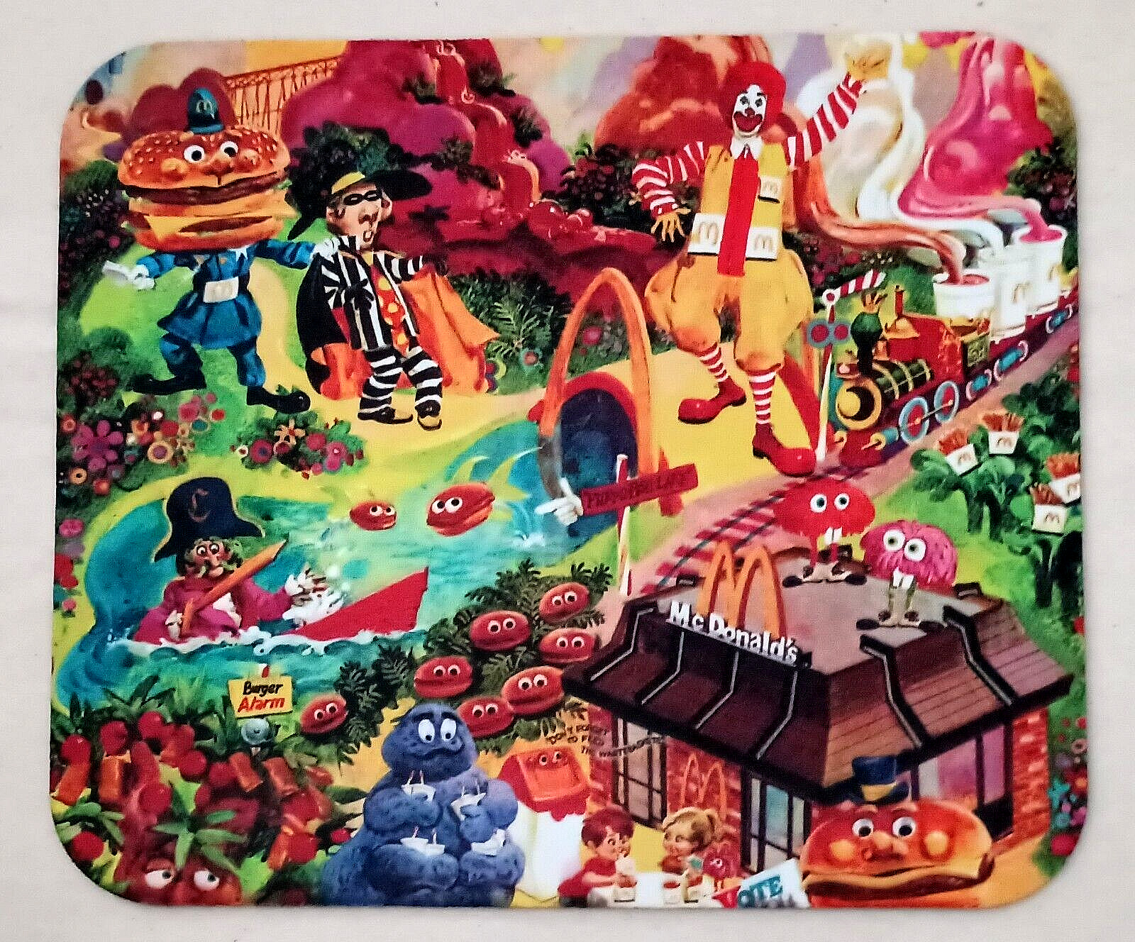 McDonald\'s Land Restaurants Fast Food Employee Mouse Pad NOS New 2023