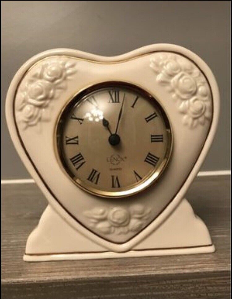Vintage, Lenox Quartz, Heart Shaped, Porcelain Mantle Desk Clock