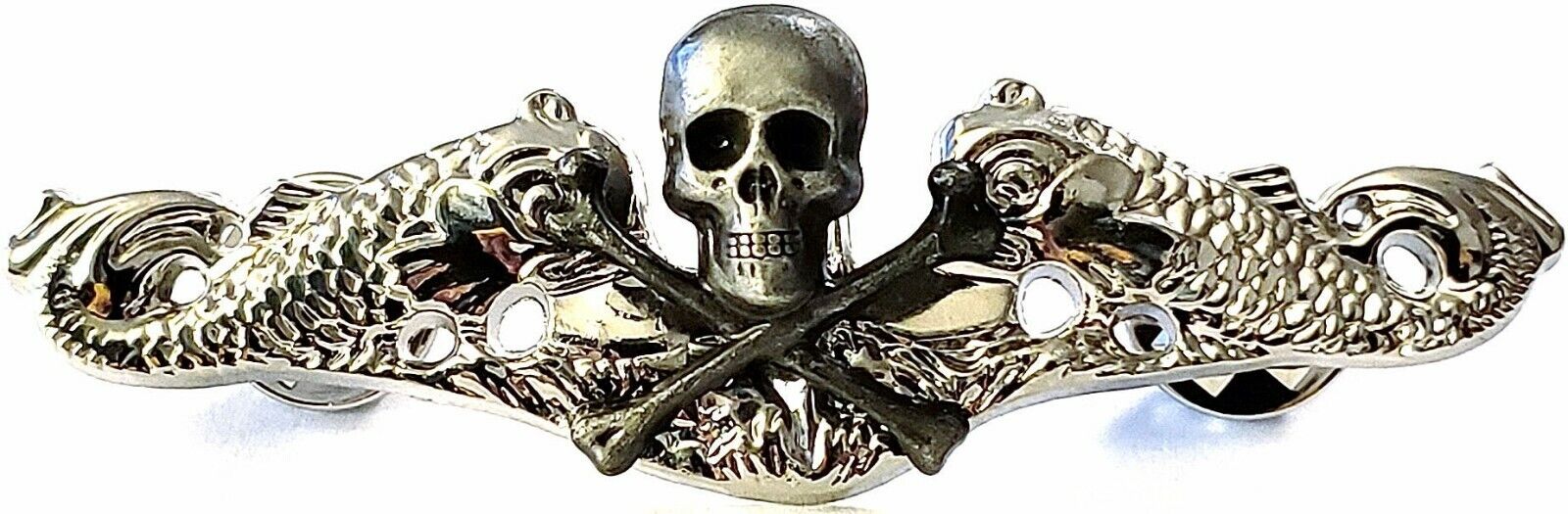 US Navy Submarine Warfare Skull & Bones Badge Pin Officer Insignia Dolphins USN
