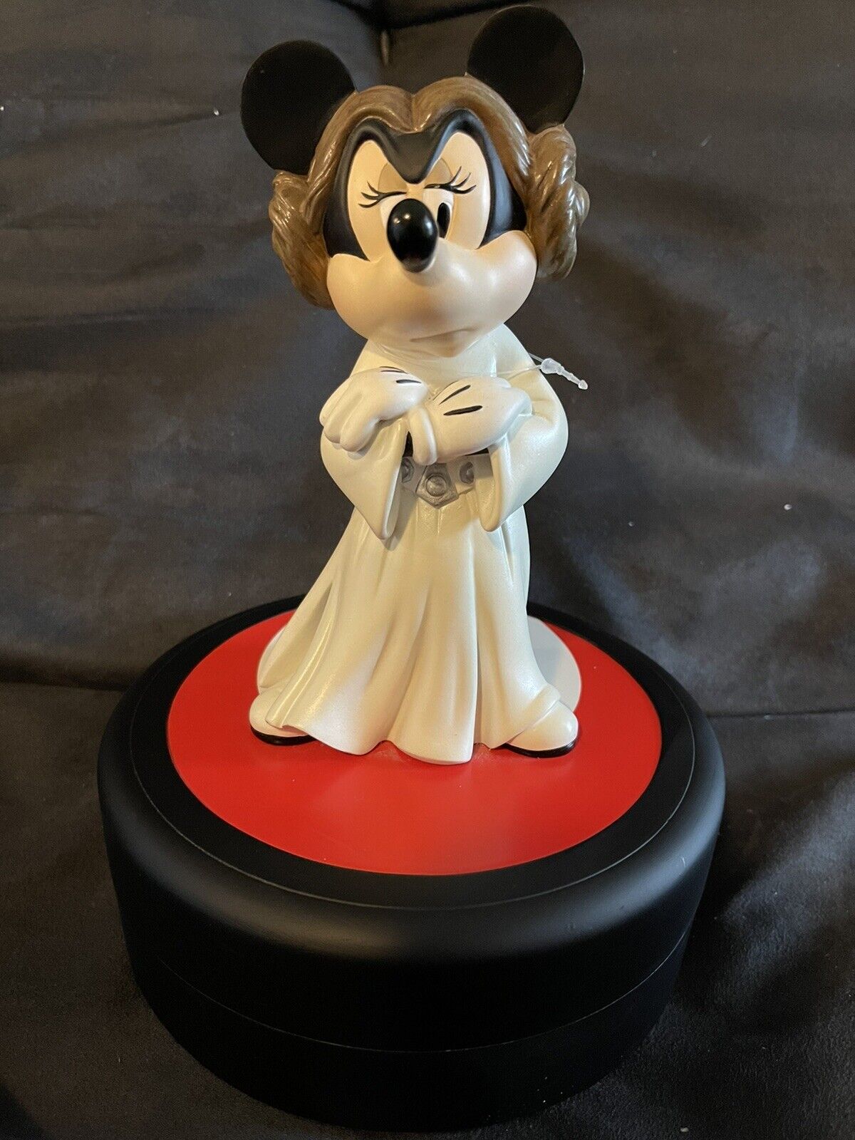 Princess Leia Minnie Disney Star Wars Weekend - Complete with Pin
