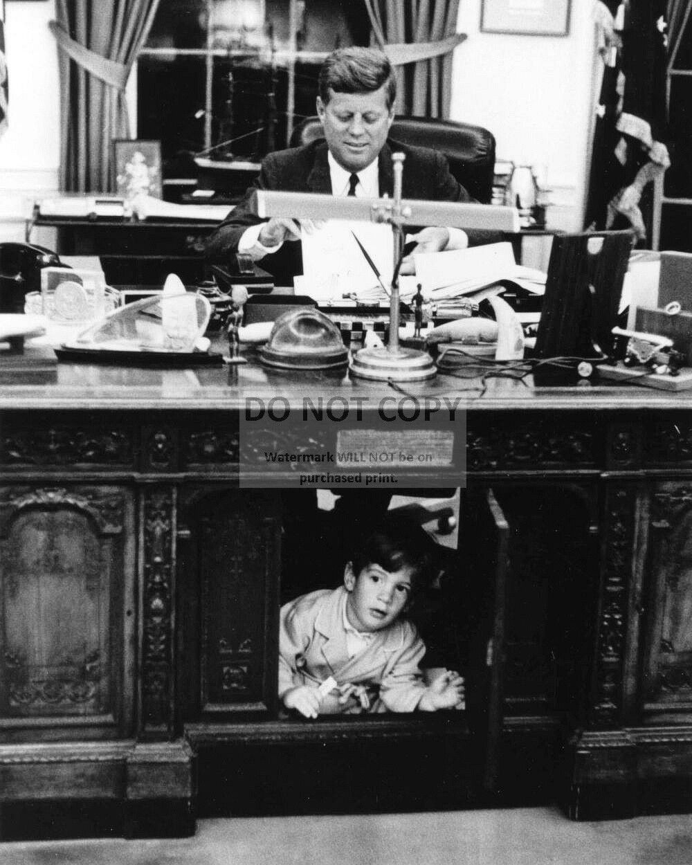 PRESIDENT JOHN F. KENNEDY & SON AT RESOLUTE DESK OVAL OFFICE 8X10 PHOTO (AA-195)