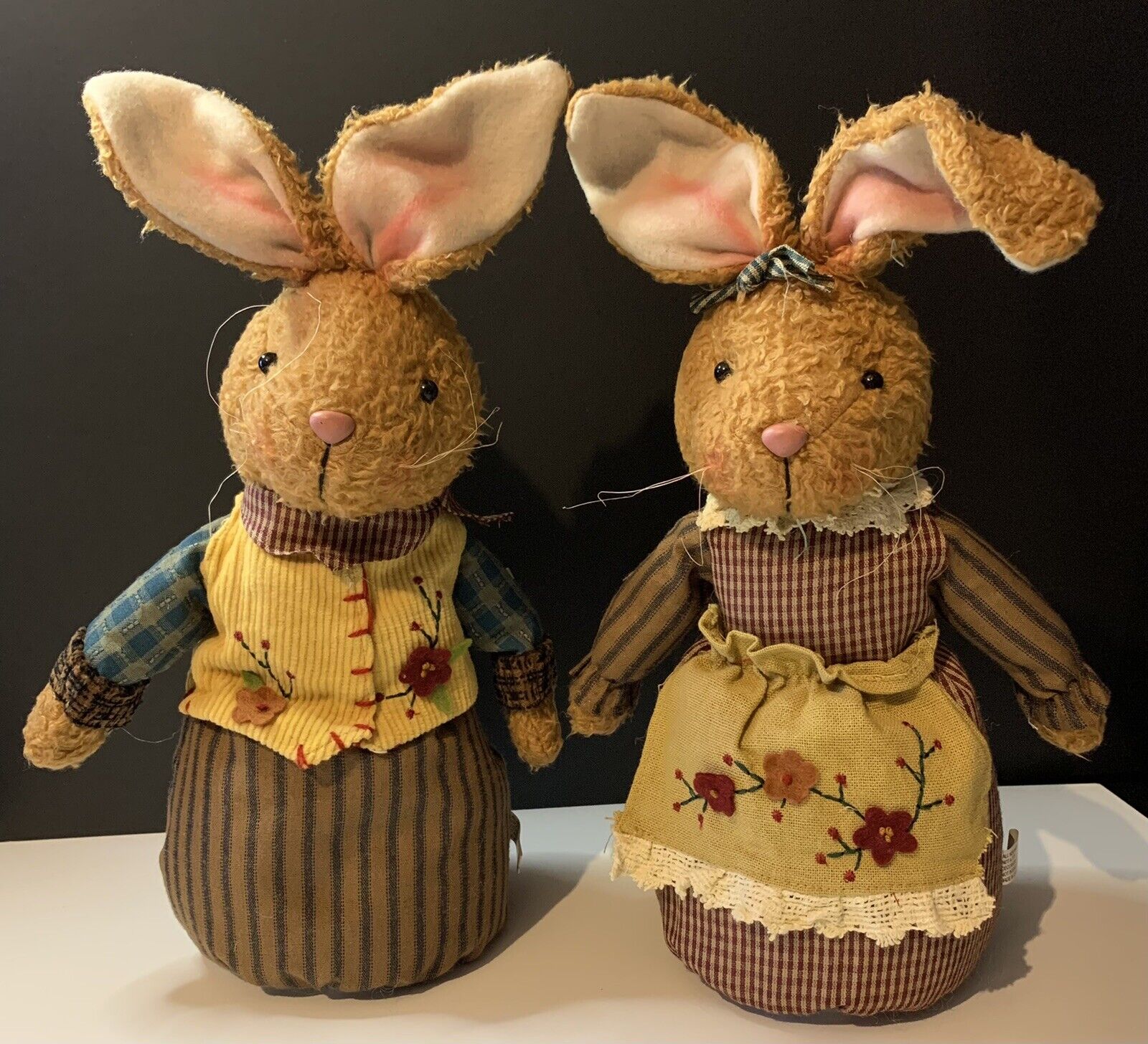 Vintage Rapping Rabbit Couple Battery operated Dance/Sing Easter Decor Works