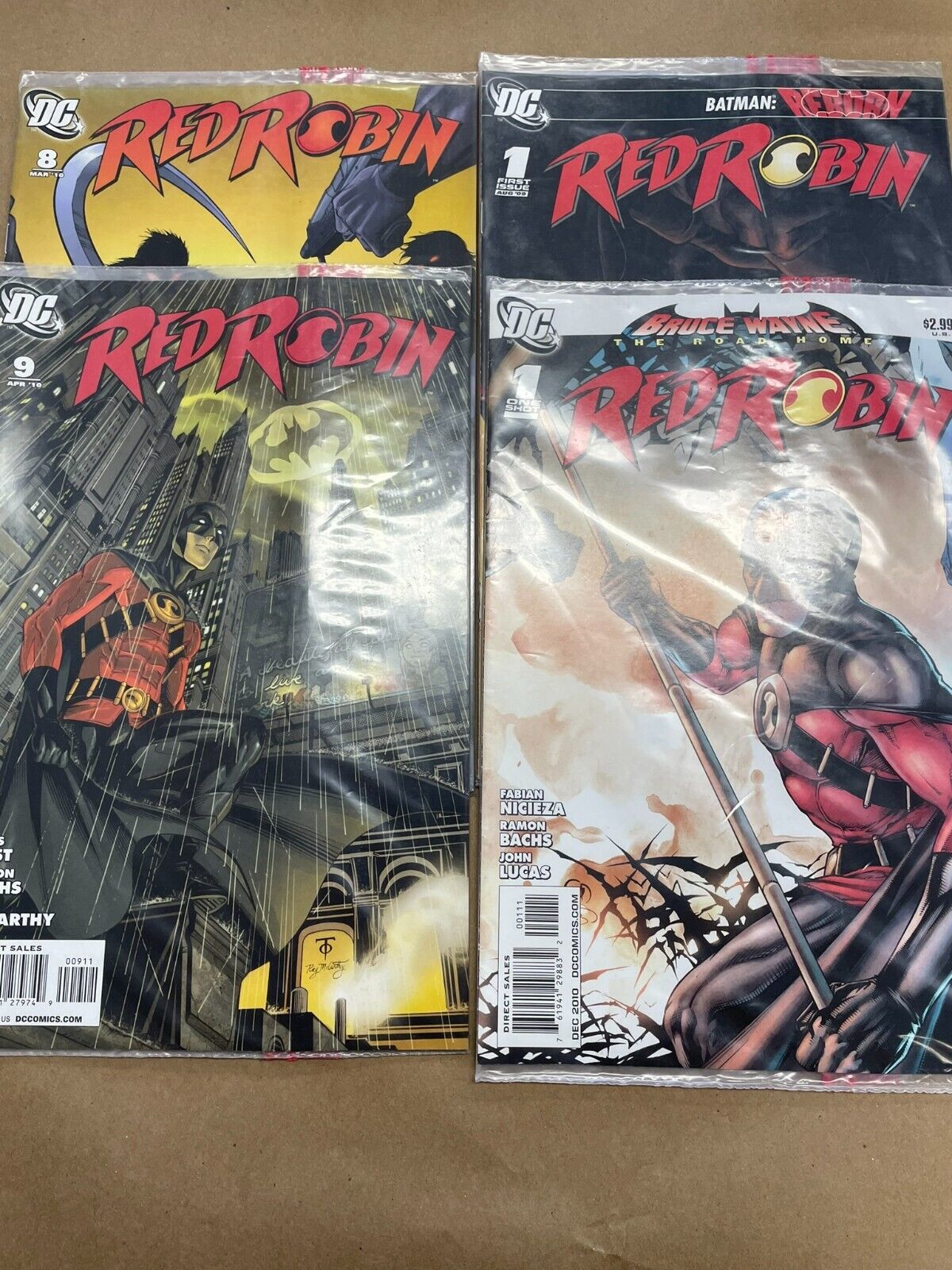 Red Robin Comic Books **LOT OF 4** Great Condition