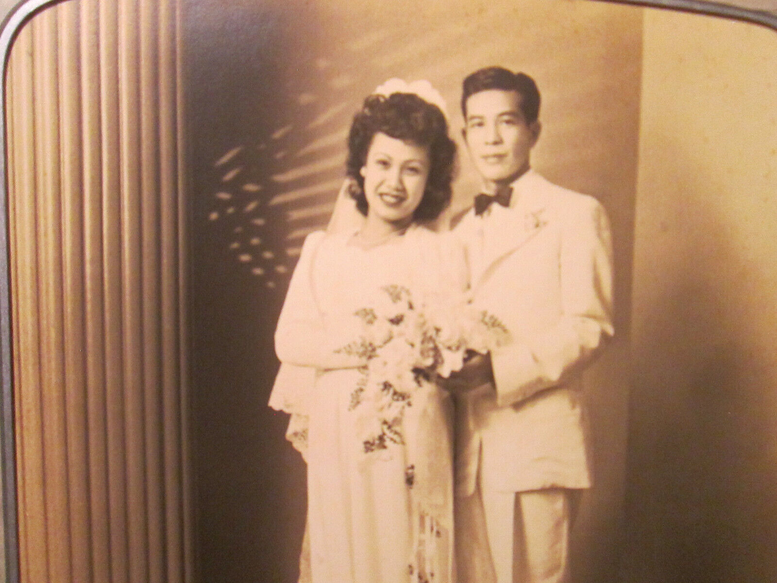 Vtg 1940\'s Bride & Groom Formal Photo w/ Cardboard Display Frame Territory of HI