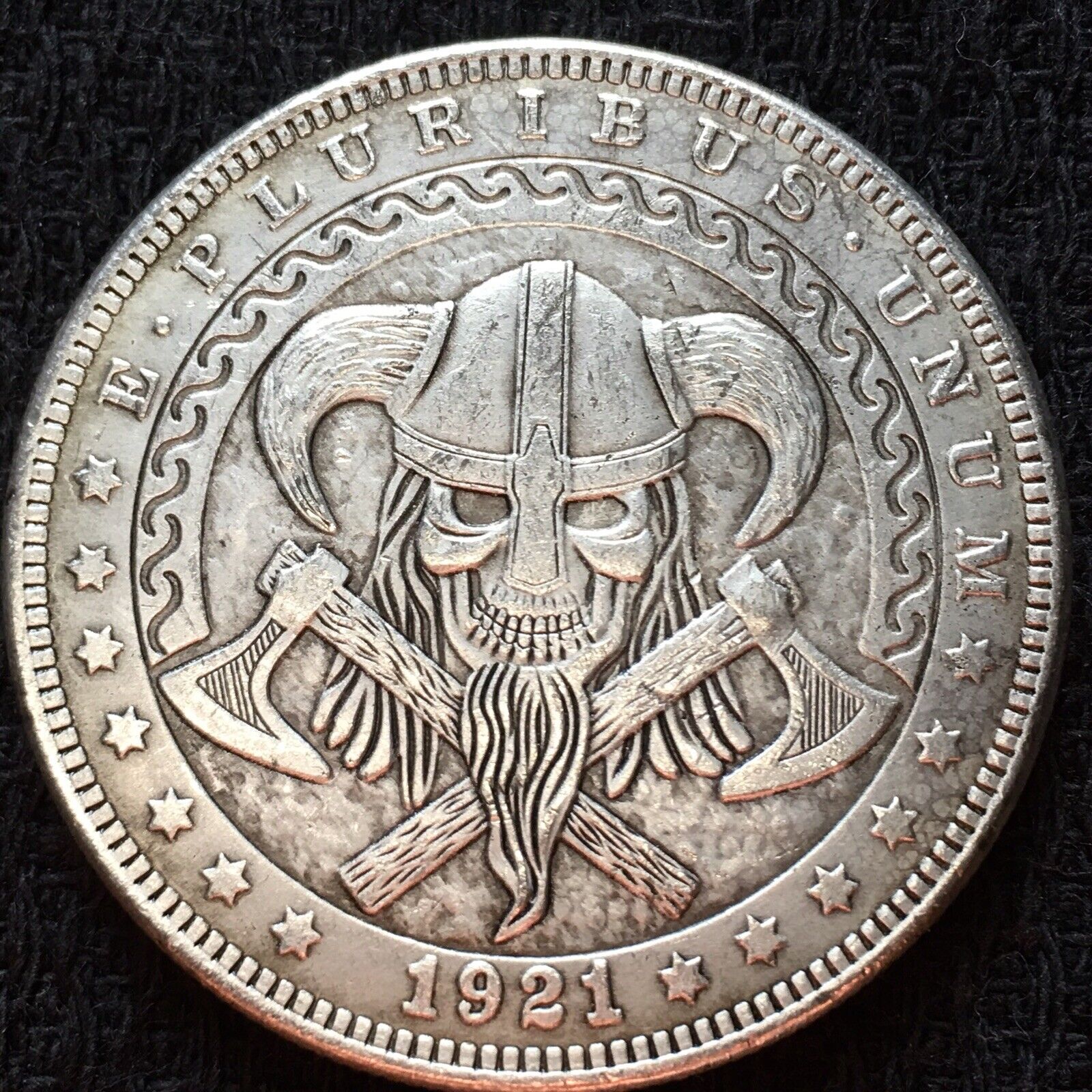 Norse Viking Skull Double Ax Novelty Good Luck Heads Tails Challenge Coin #296