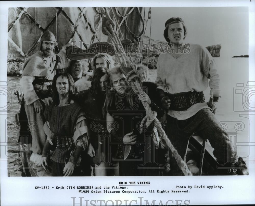 1989 Press Photo Tim Robbins stars in Erik the Viking. - spp09617