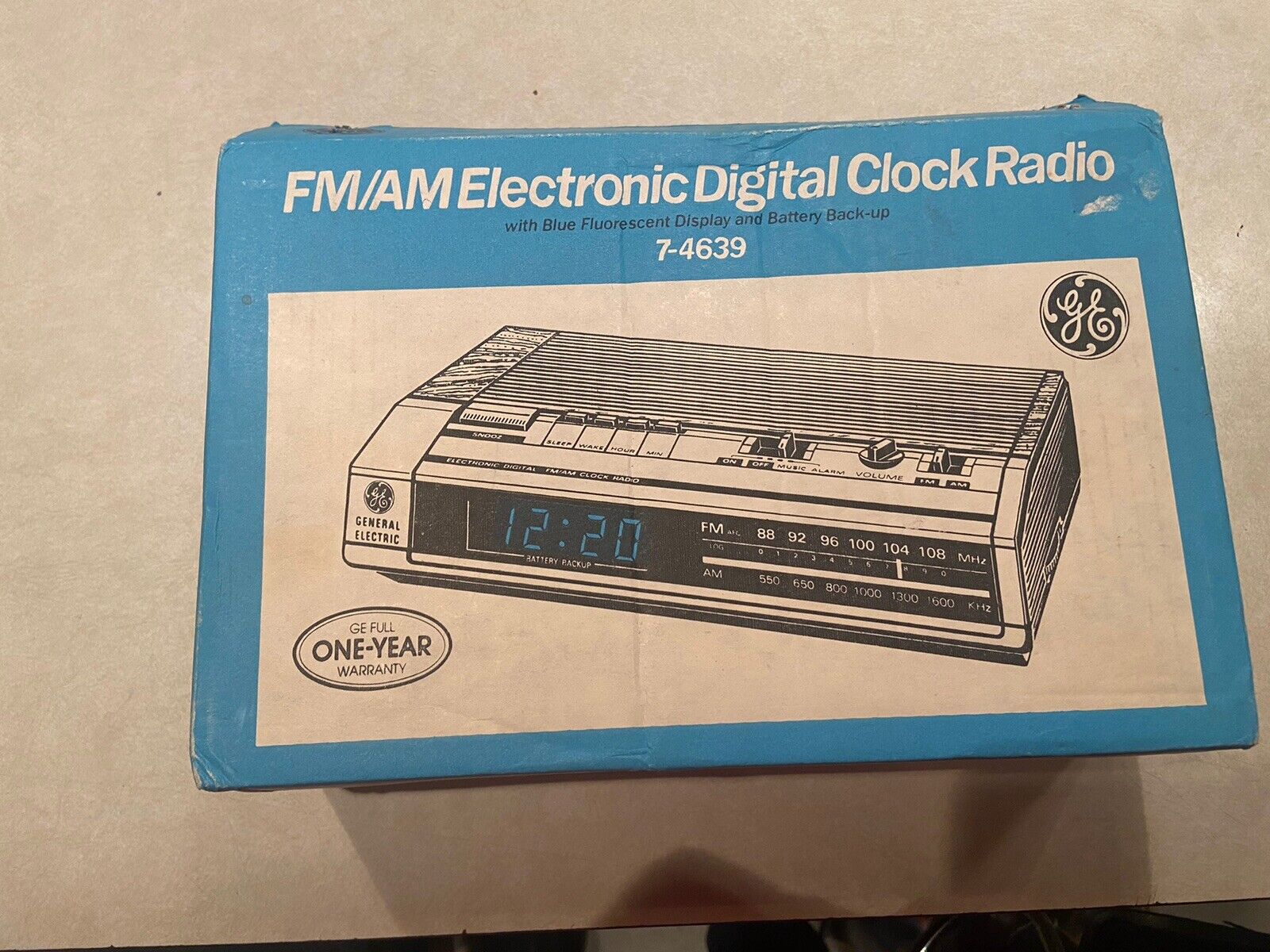 1987 GE Digital Clock Radio Open Box