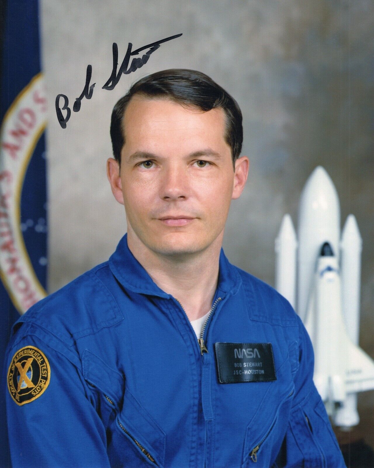 Robert Stewart  Bob  signed astronaut photo NASA space autographed 8x10 #2