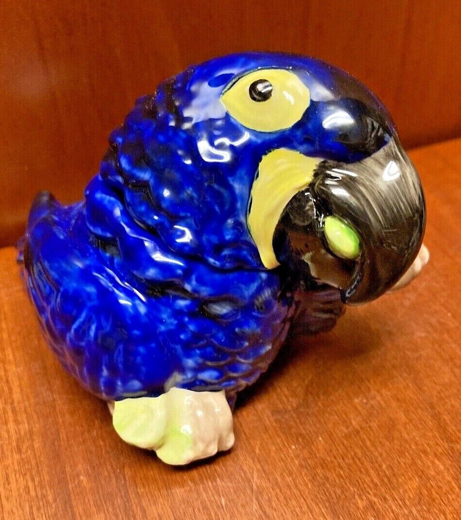 Kevin Francis Face Pot-The Blue Parrot