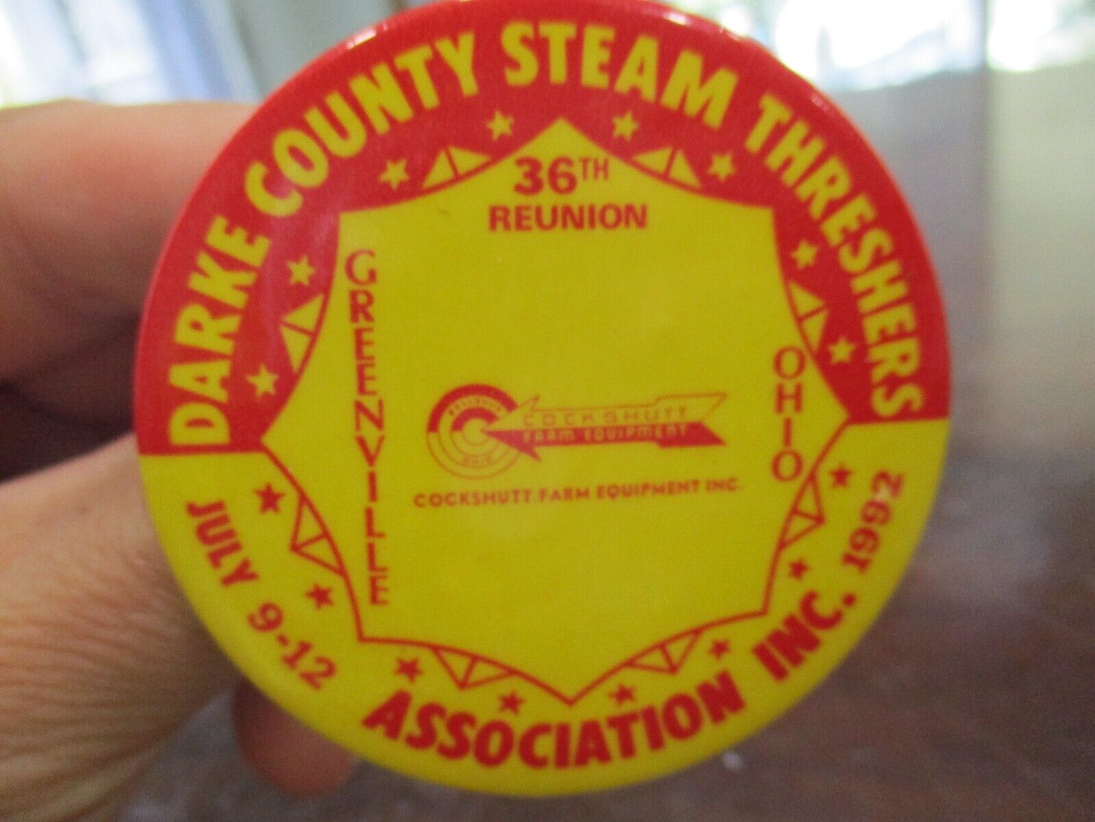 Drake County Steam Threshers 36th Reunion Cockshutt Farm Equipment Inc.1992 pin