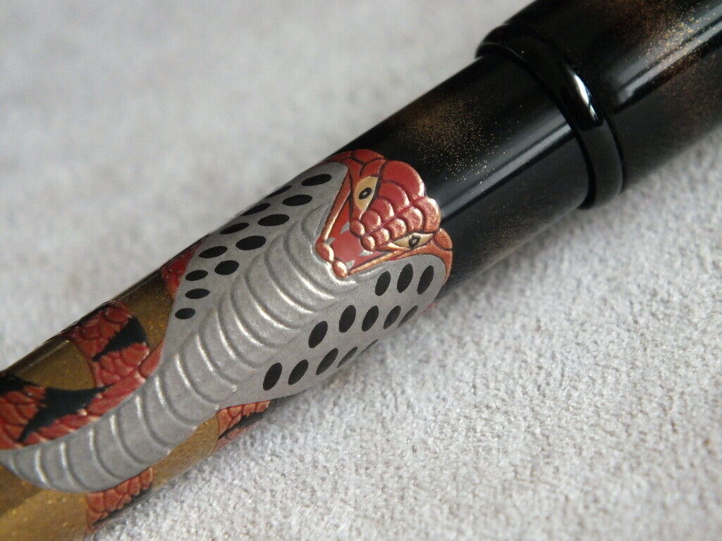 Namiki 2001 Limited Edition 700 The King Cobra Maki-e 18K Fountain Pen