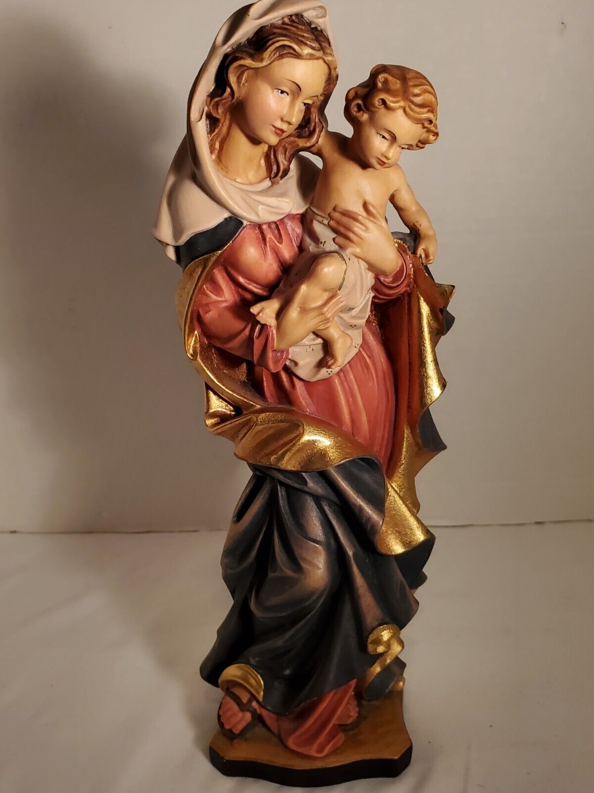 Madonna, Mother of Peace Statue
