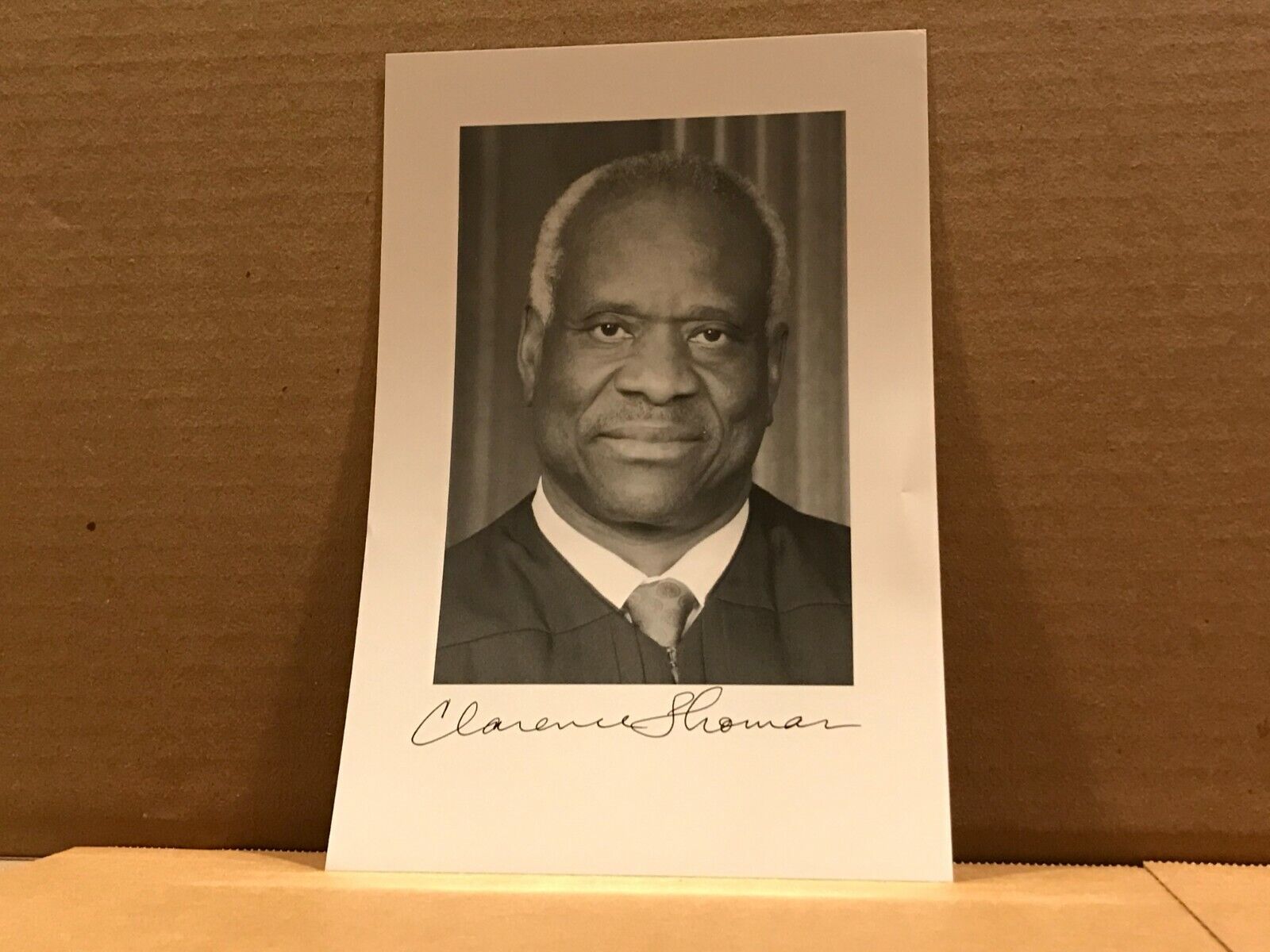 CLARENCE THOMAS Authentic Hand Signed Autograph 6x9 Photo - US SUPREME COURT