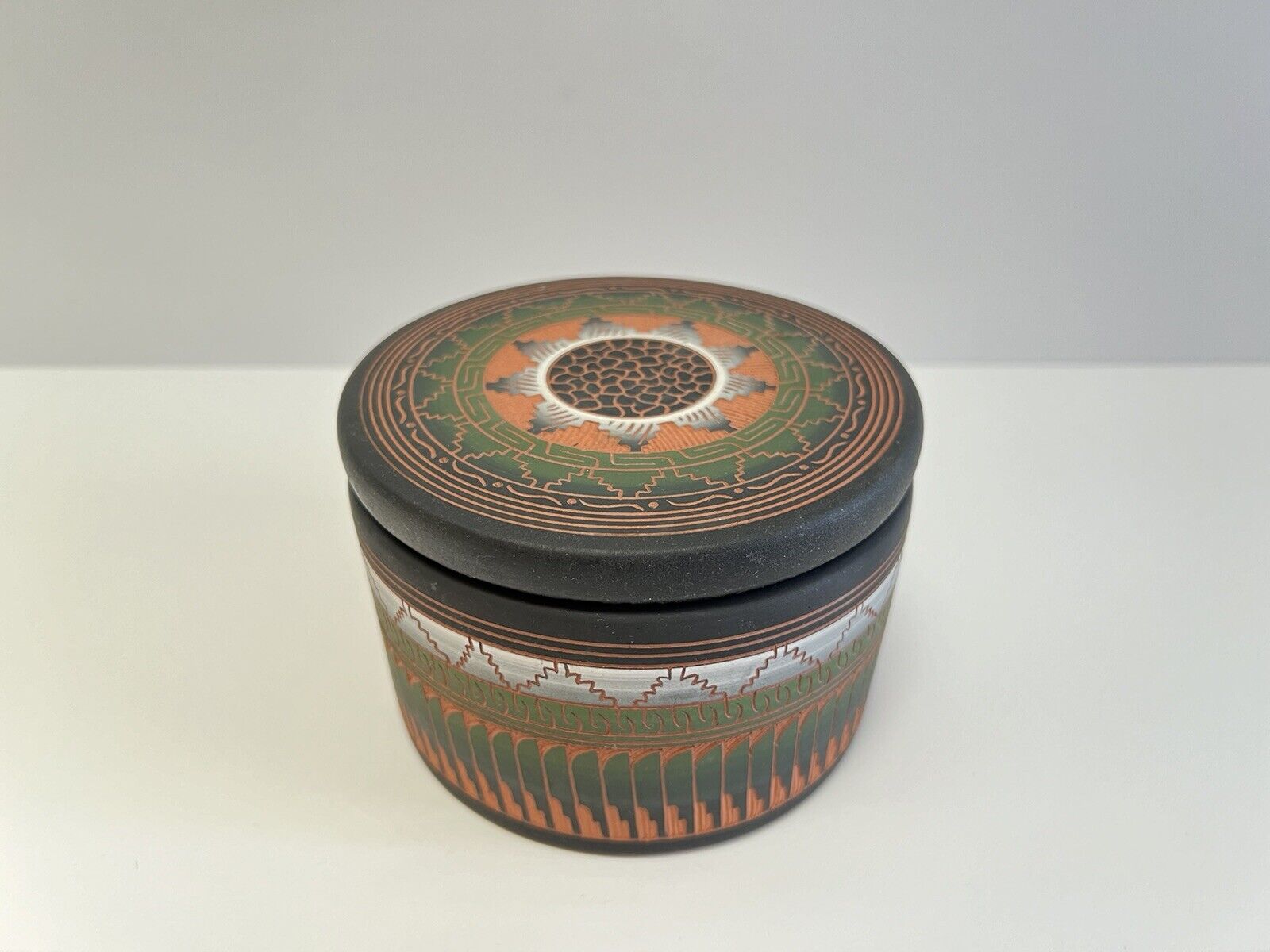 Navajo Etched Pottery box hand made by artist Hilda Whitegoat