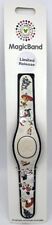 Disney Parks Mickey Friends Walt's Lodge Christmas Holiday 2021 LR Magic Band picture