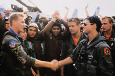 Val Kilmer shake hands Tom Cruise Top Gun 11x17 Mini Poster picture