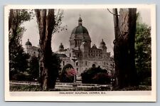 VINTAGE 1948 RPPC Postcard ~ Parliament Buildings ~ Victoria, B.C., Canada picture