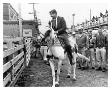 PRESIDENT JOHN F. KENNEDY RIDING HORSE AT SIOUX CITY STOCKYARDS 1960 8X10 PHOTO picture