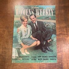 VINTAGE AUGUST 1964 'AUSTRALIAN WOMEN'S WEEKLY' MAGAZINE COVER CATHERINE SIDNEY picture