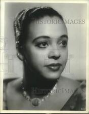 1965 Press Photo Portrait of soprano Adele Addison - lrx09029 picture
