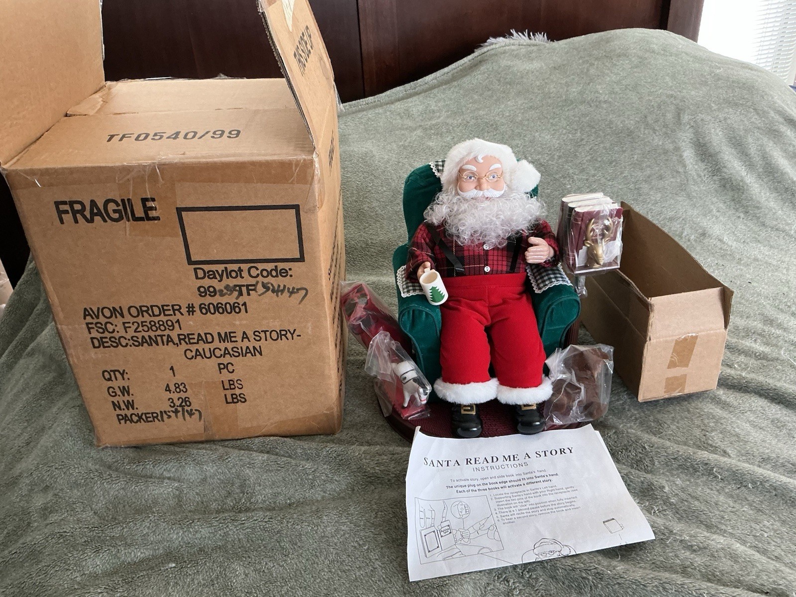 AVON VTG 1999 Santa, Read Me a Story Animated Talking Santa, Books Complete NIB AVON VTG 1999 Santa, Read Me a Story Animated Talking Santa, Books Complete NIB
