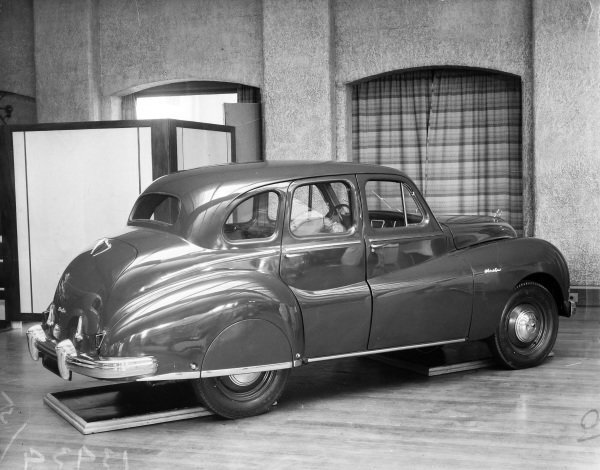 Austin A70 1949 Advertising Motor Show Car Old Photo Austin A70 1949 Advertising Motor Show Car Old Photo