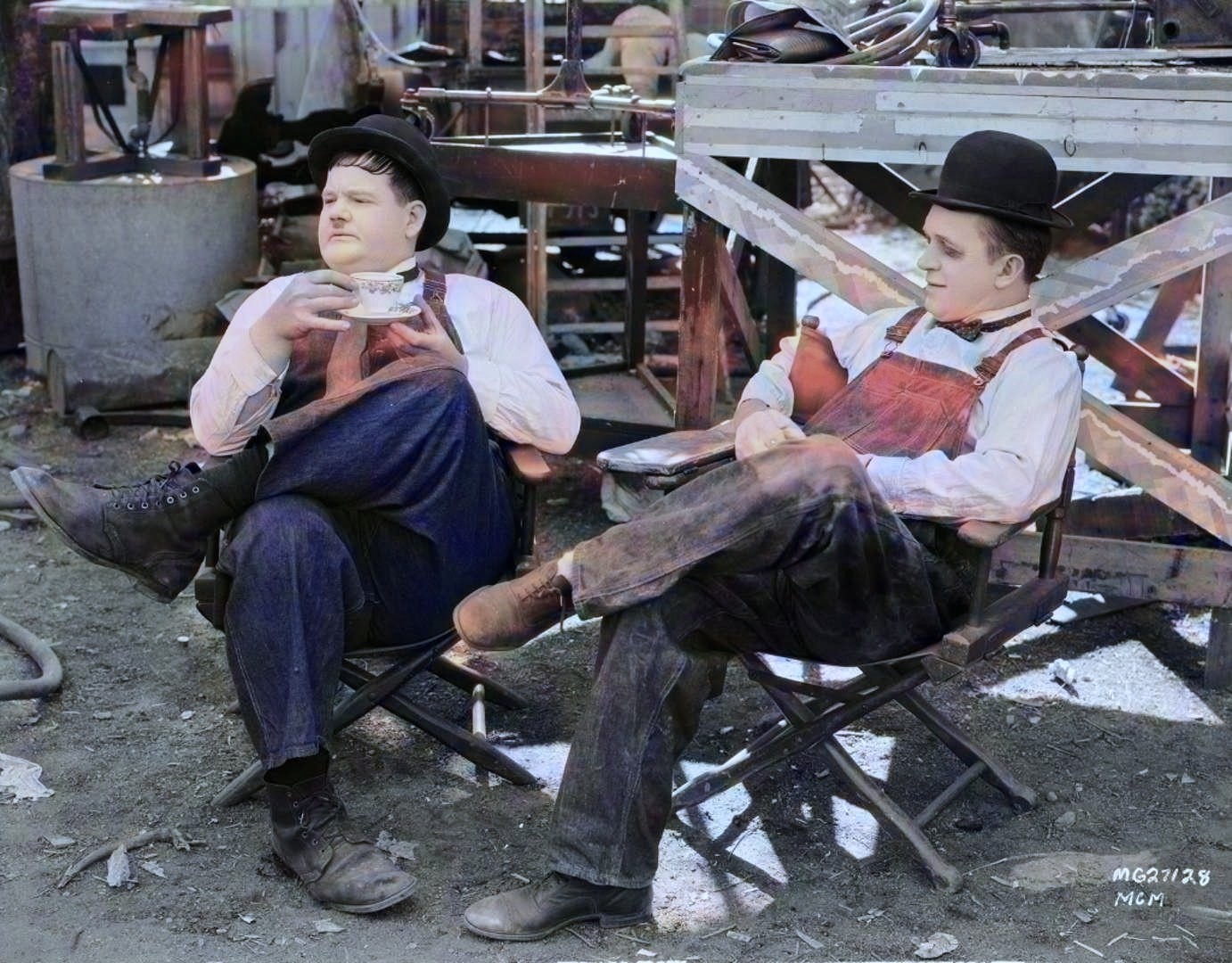 RARE COLOR STILL LAUREL AND HARDY TEA TIME RARE COLOR STILL LAUREL AND HARDY TEA TIME