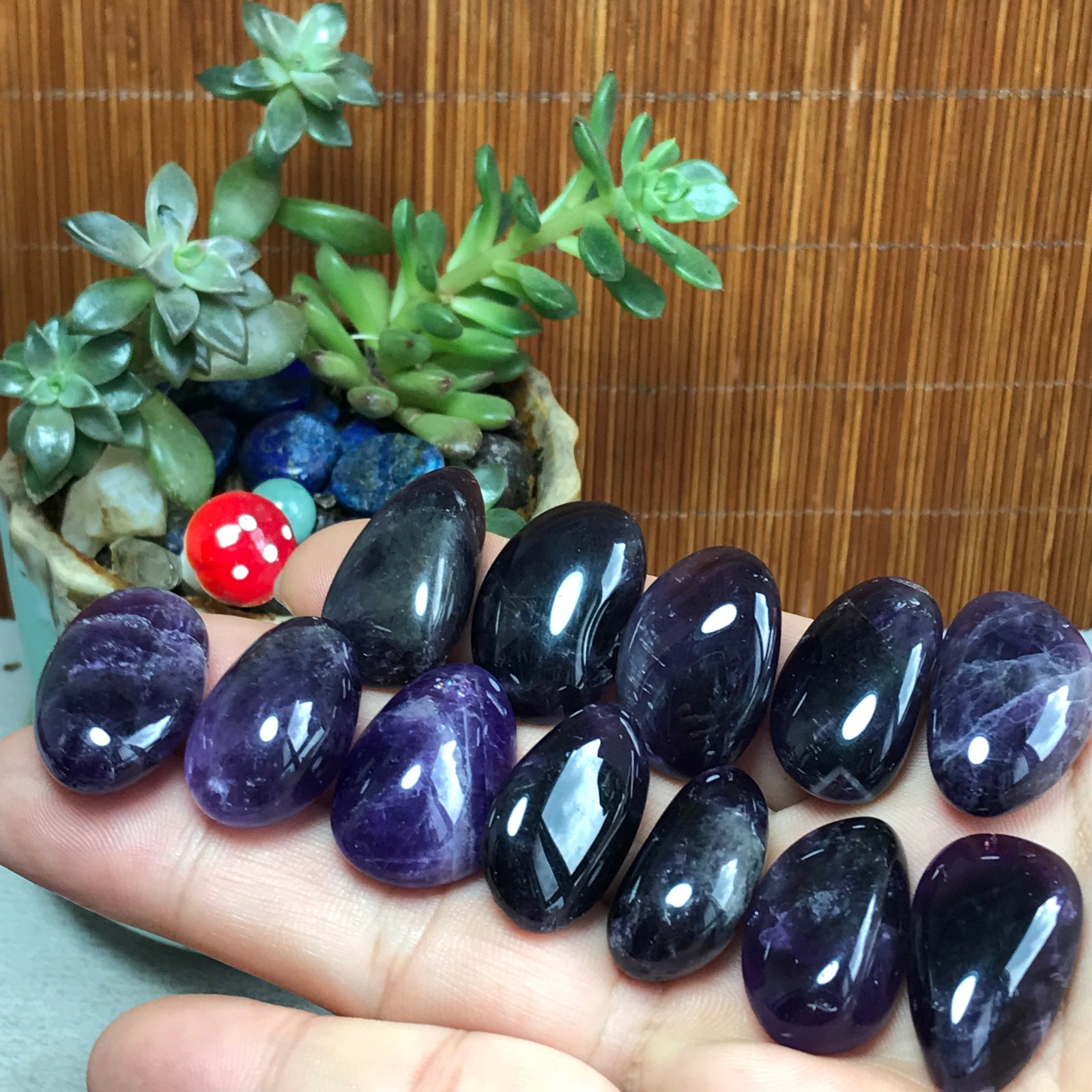 12pcs Natural Dreamy amethyst Crystal gemstone Polish Mineral Specimen 87g A7623 12pcs Natural Dreamy amethyst Crystal gemstone Polish Mineral Specimen 87g A7623